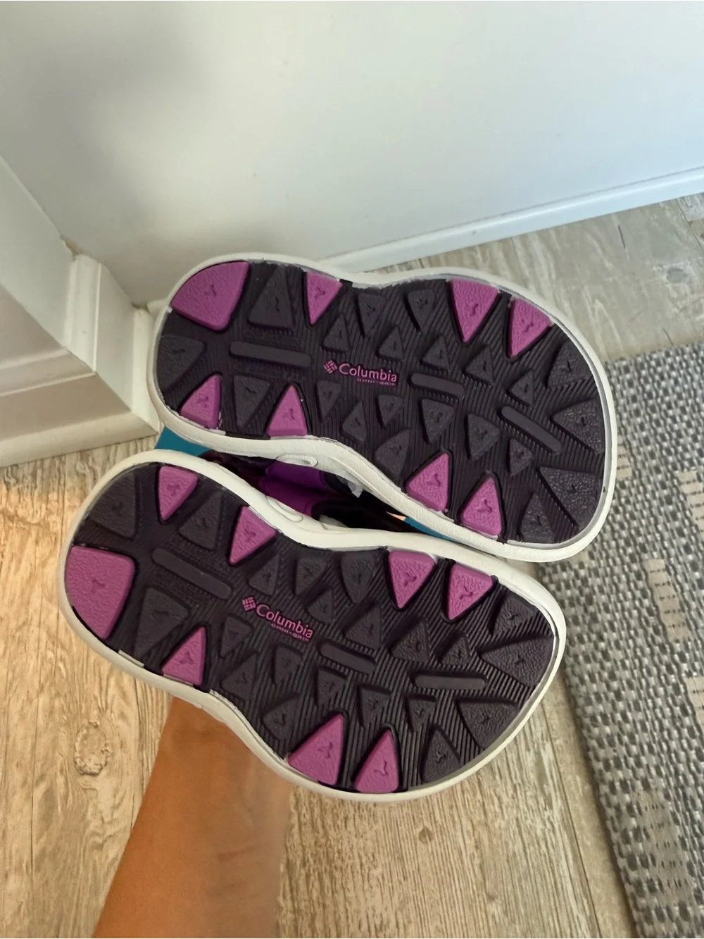 NIB Columbia toddler techsun Velcro Strap Sandals